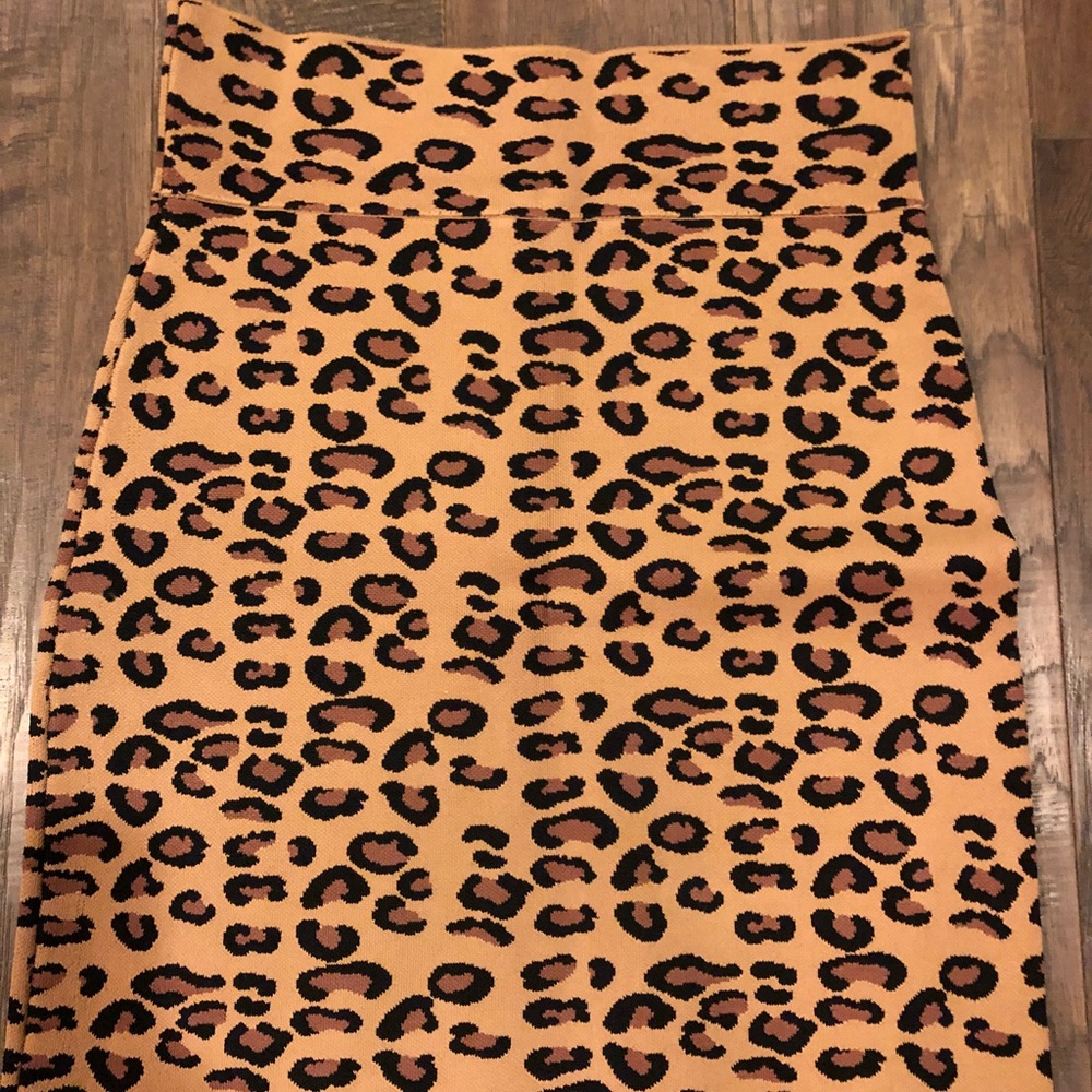 BCBG Leopard Print Skirt